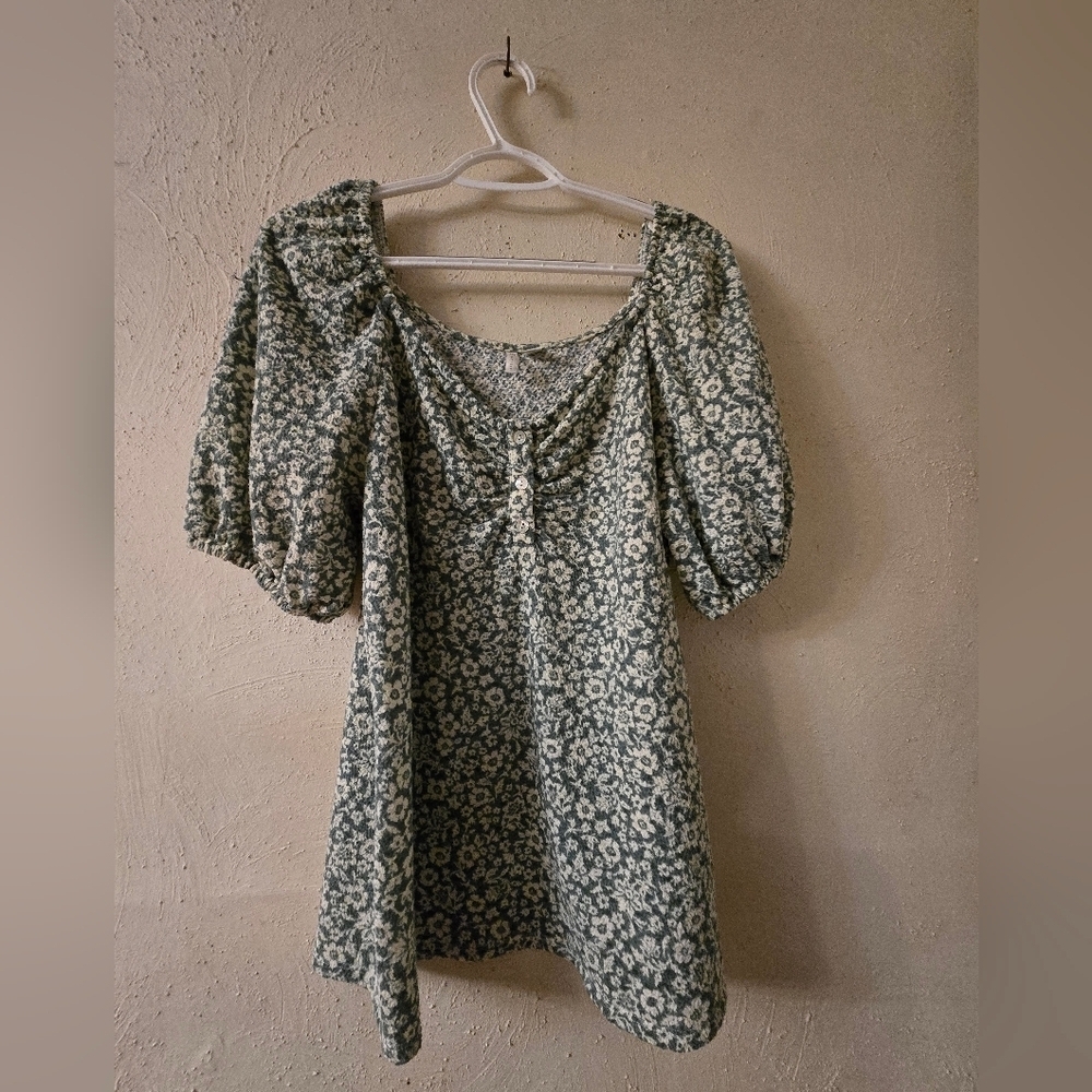 Cato Green and White Textured Top